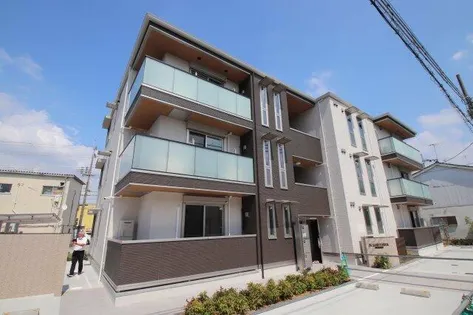 エヌ プレミールの画像