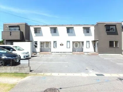 WOOD BELL【B号室】の玄関