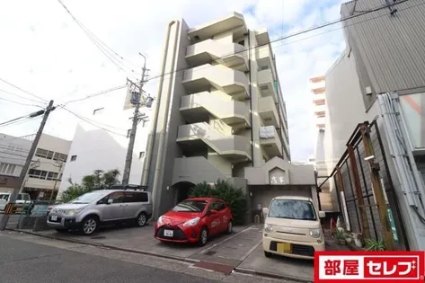 ラフィネ高峯【6階】の外観