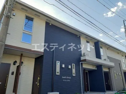 ファミーユ花舎【1階】の外観