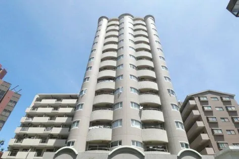 21コートマルナカ【2階】の外観