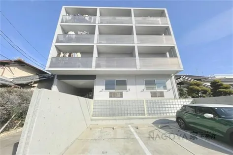 FULL HOUSE【3階】の外観