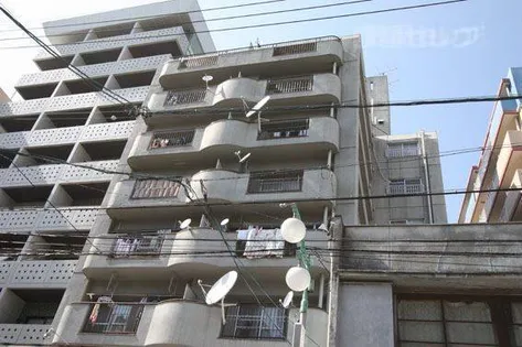 イエローハウス栄【3階】の外観