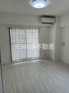 メゾン・ド・キャラミ【403号室】の居間