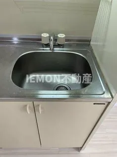 メゾン・ド・キャラミ【403号室】のキッチン