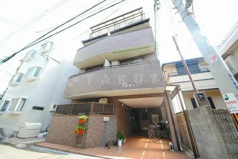 エターナルコート【102号室】の外観