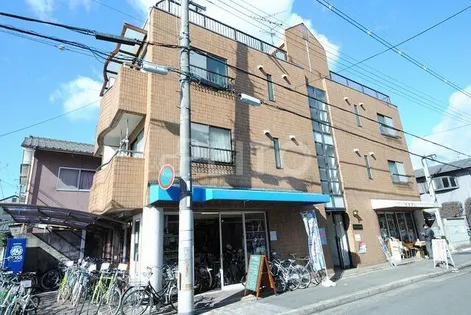 ファーストコーポ白川【3階】の外観