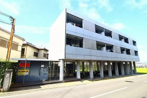 グラスフラッツ【2階】の外観