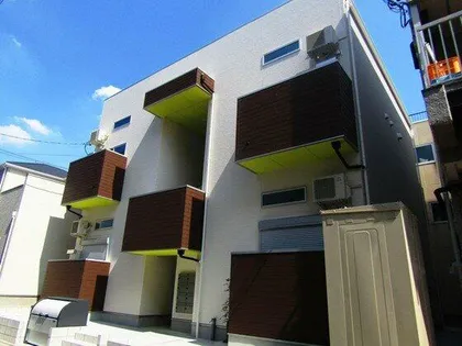 エルサチ【1階】の外観