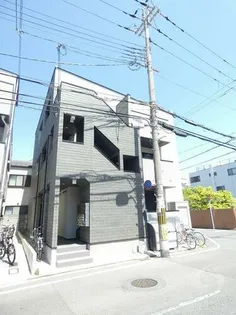 サンロイヤル深草【1階】の外観