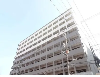 ラクラス新大阪【3階】の外観