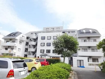 ビラ小松【3階】の外観