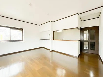 平尾フェニックスマンション【8階】の居間