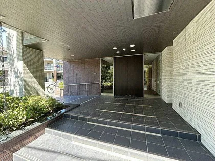 パークホームズ夙川松下町【1階】の玄関