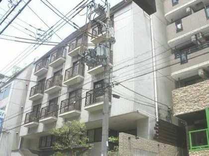 ノイメゾン堀江【4階】の外観