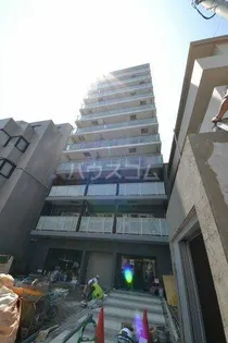 ワールドアイ江坂アルバ【6階】の外観