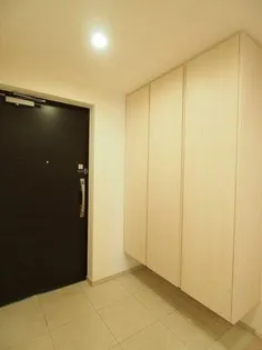 パークホームズ夙川松下町【3階】の玄関