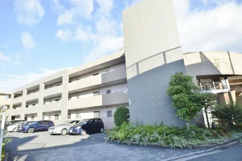 メゾン・ポレール【1階】の外観