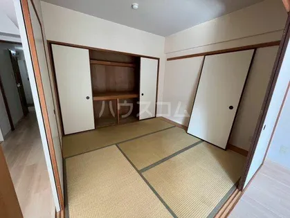 ウィステリア千里【2階】の内装