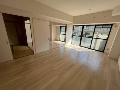 ウィステリア千里【2階】の居間