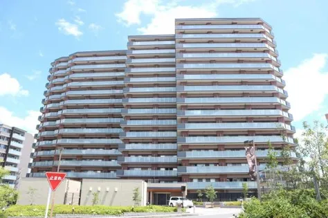 京阪東ローズタウンライズプレイスの画像