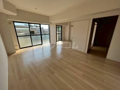 ウィステリア千里【4階】の居間