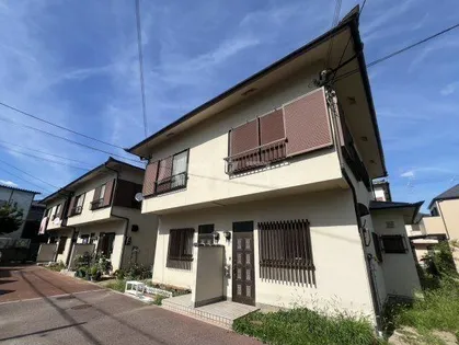 大阪府箕面市瀬川1丁目【テラスハウス】の外観