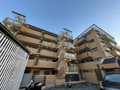 ロイヤルヒルズ待兼山の画像