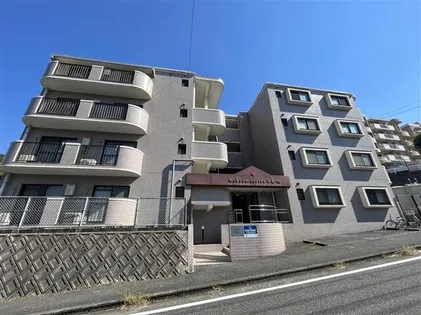 トーカンマンション平尾【3階】の外観