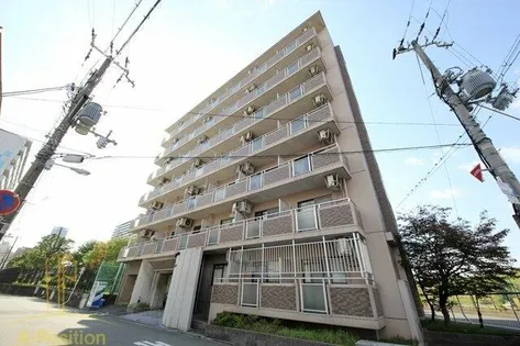 北梅田サニーアパートメント【7階】の外観