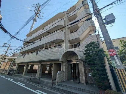 マンションアフルエンス【2階】の外観