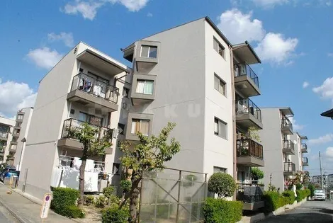 いかはなハイツ B棟【1階】の外観