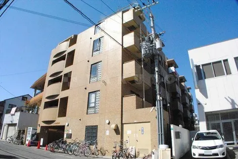 ライオンズマンション南方【5階】の外観