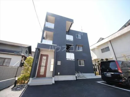 リブリ・マノアフォールズ【2階】の外観