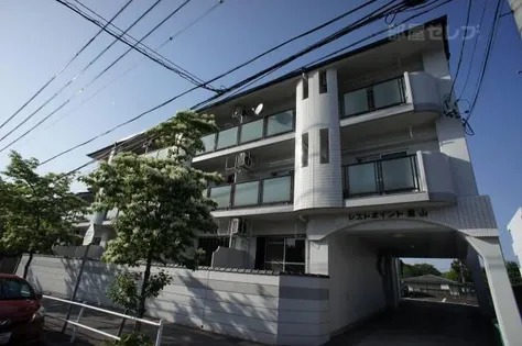 レストポイント園山【3階】の外観