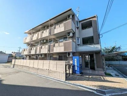 クリスタルマンションの画像