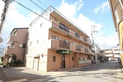 サンマンション【1階】の外観