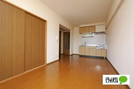 アズール【3階】の居間