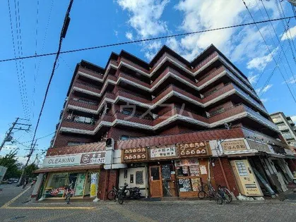 丸萬ビル【3階】の外観