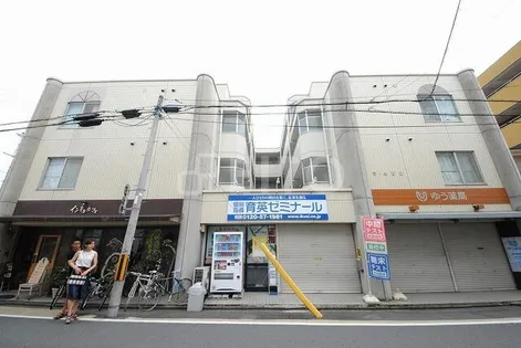 マ メゾンの画像