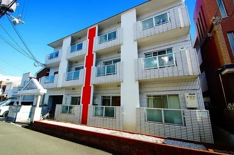 パールハイツ春日【2階】の外観