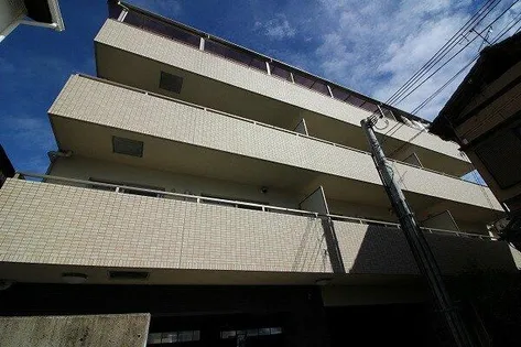 レジデンス調子山荘【101号室】の外観