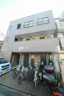 ルミエール泉【1階】の外観