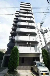 パウゼドーム前の画像