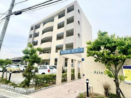 アリエス【5階】の外観