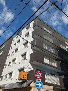 ロイヤルハイツ宏和【2階】の外観