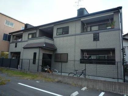 クレストコートの画像