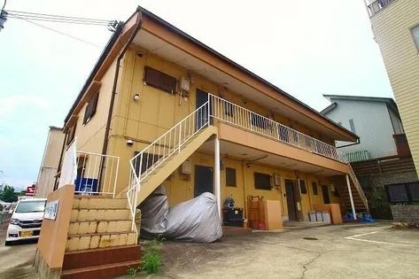 ロイヤルガーデン名越の画像