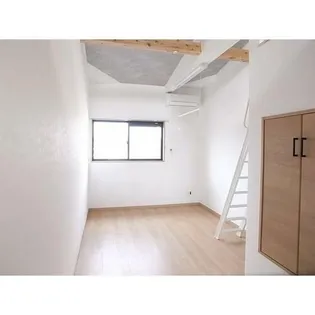 LOFT CAMILA【6号室】の居間