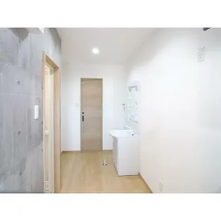 LOFT CAMILA【6号室】の居間